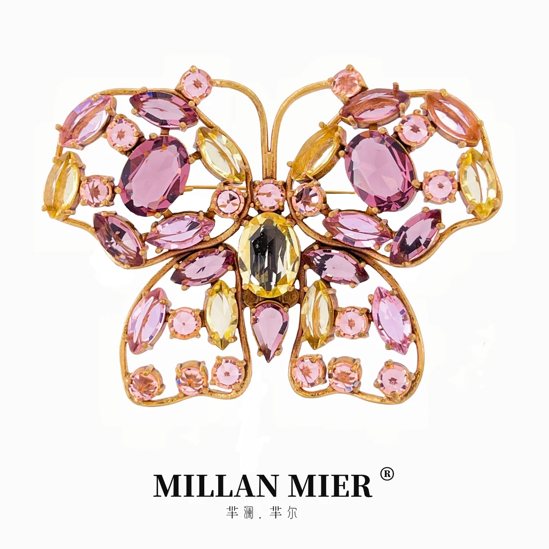 铜合金玻璃胸针 时尚气质创意设计手工镶嵌K9镂空蝴蝶胸针