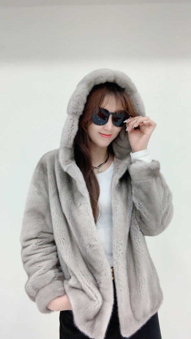 3.雷公馆进口紫金短二宽松皮草女貂皮大衣女时尚洋气带帽外套815