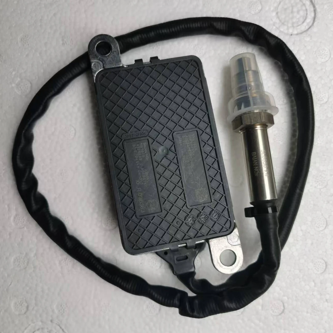 适用于潍柴锡柴康明斯方四5WK96765A扁五针氮氧传感器5WK97103A/B