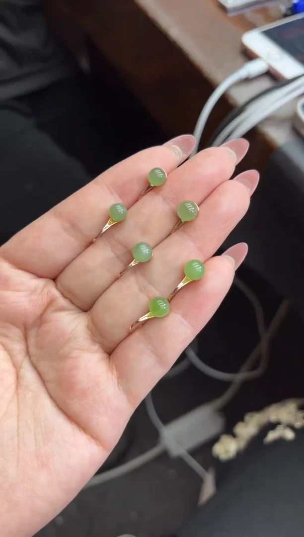 【闪购商品】和田玉CHA100银S925镶嵌多样性/发一对