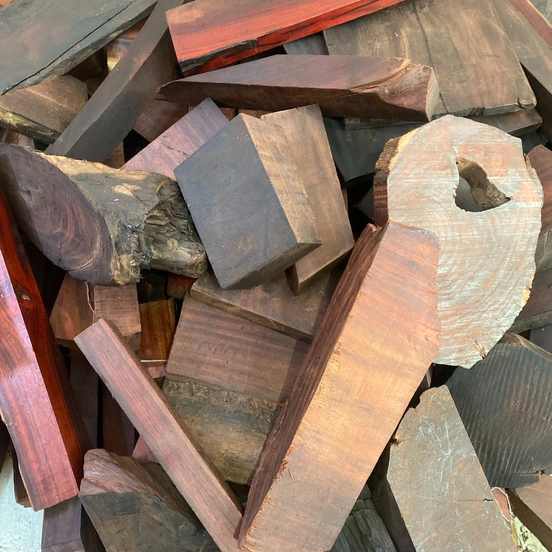 小叶紫檀家具边角料DIY手串工艺品手把件笔筒原料