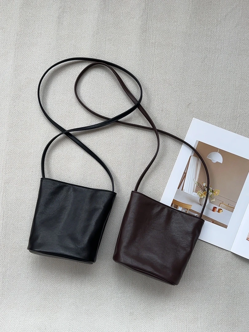 35870植鞣羊皮小包手提单肩斜跨手机包水桶包复古简约平替小众