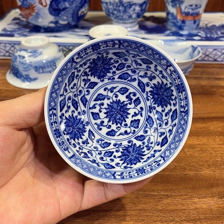 晓月柴窑 缠枝斗笠杯