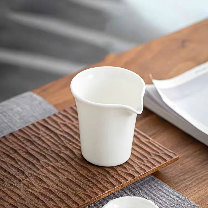 【野望茶器】田白玉瓷薄边鹰嘴公道杯分茶器