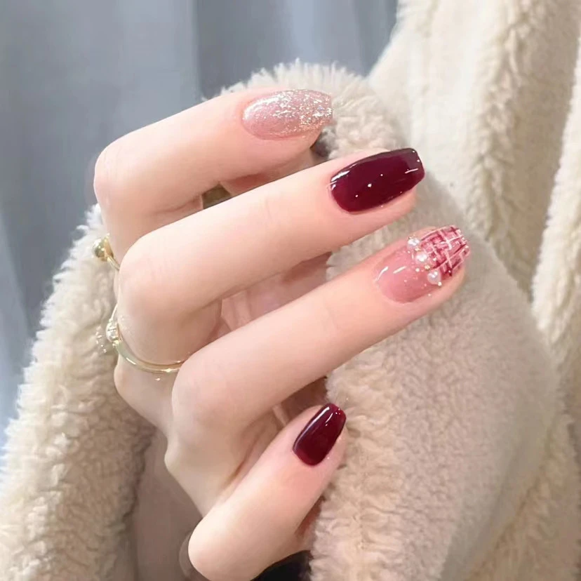 短款红色香风新年春节穿戴甲新娘美甲贴显白气质美少女珍珠假指甲