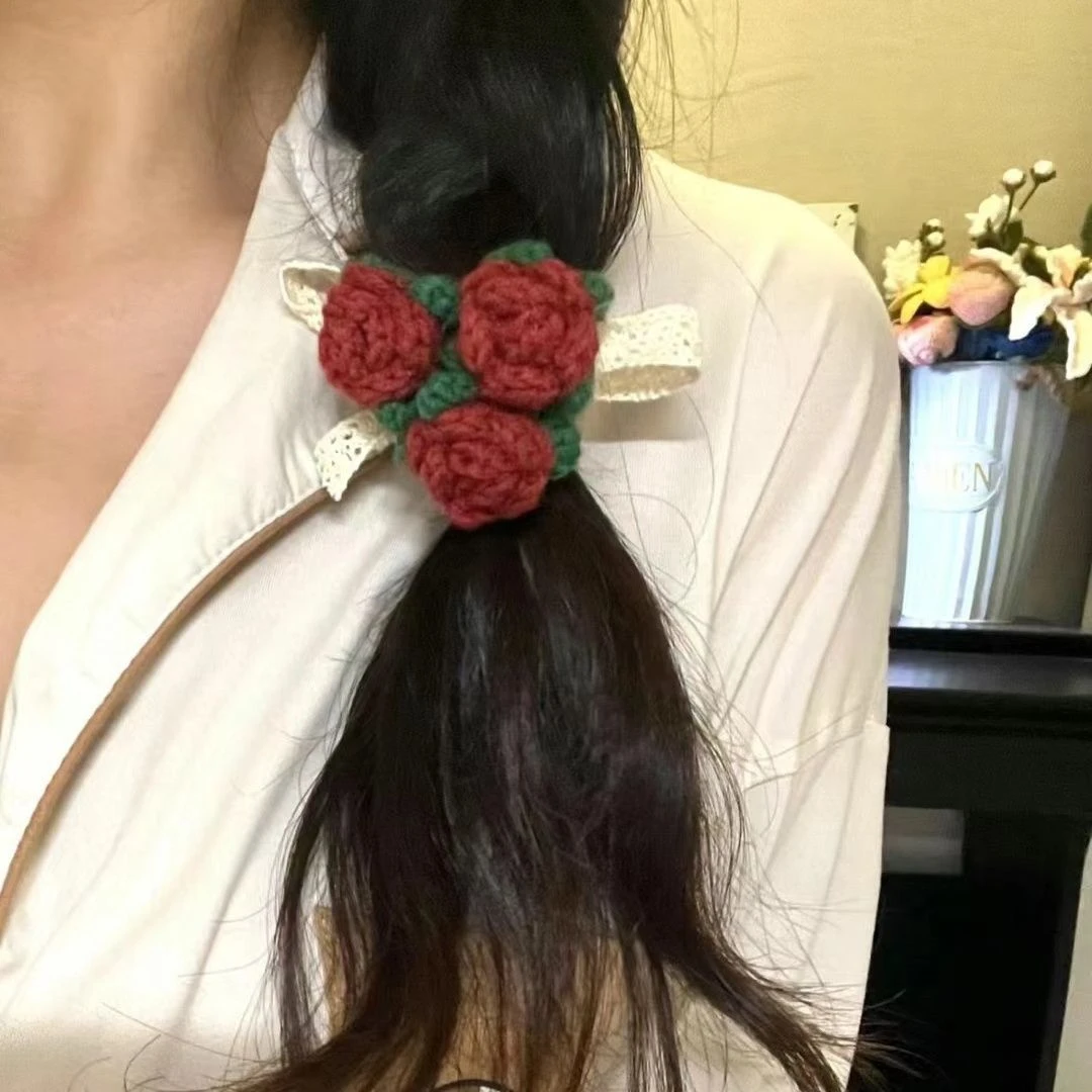 秋冬新款毛线钩针玫瑰花发绳显白甜美法式立体花朵发圈超仙发饰女