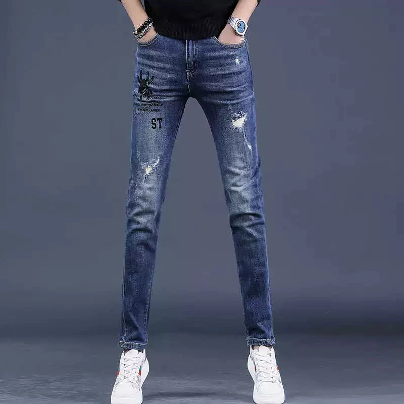 店家推荐活动优惠款2024年春秋季新款搭刺绣烫钻修身小脚牛仔裤