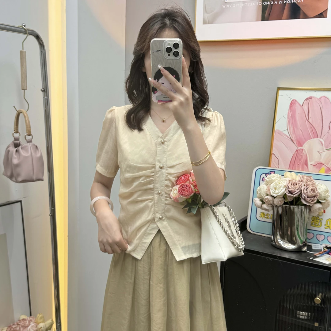 【现货】单排扣V领抽褶法式衬衫女2024夏季新款韩系气质上衣女700#