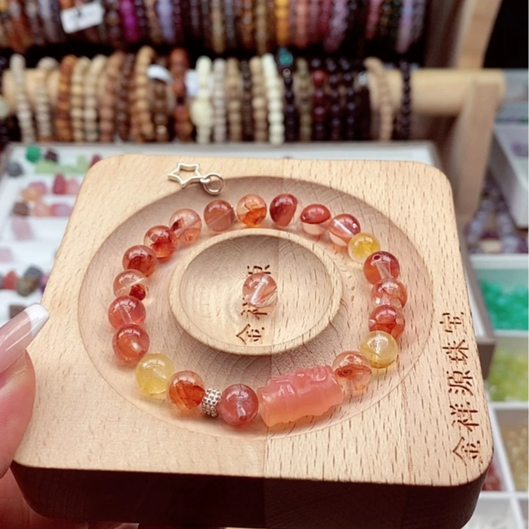 【闪购商品】水晶手串未镶嵌魅**仪