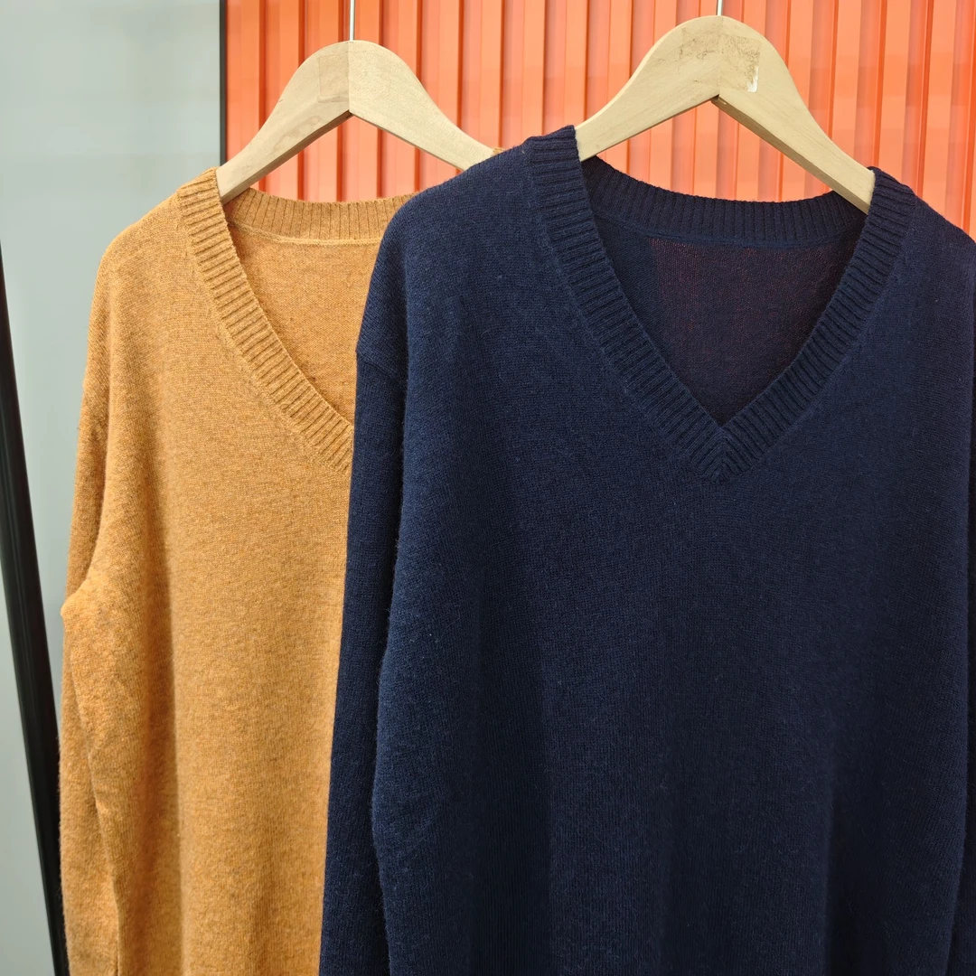 品牌剪标撤柜微瑕简约V领羊毛衫SWT341