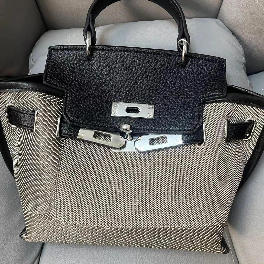 新款女士单肩斜挎简单拼色手提包包时尚百搭