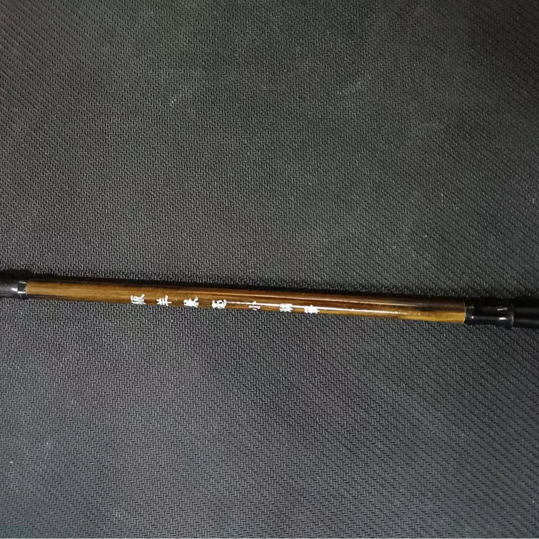 1支小兼毫毛笔，出锋3厘米，长度26