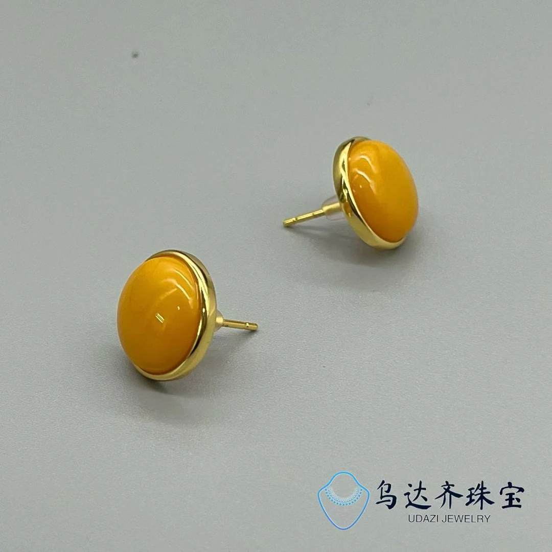 【乌达齐珠宝】11mm圆珠蜜蜡耳钉