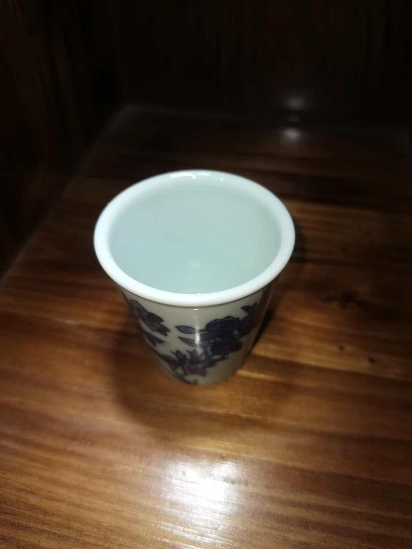 手工花卉青花主人杯