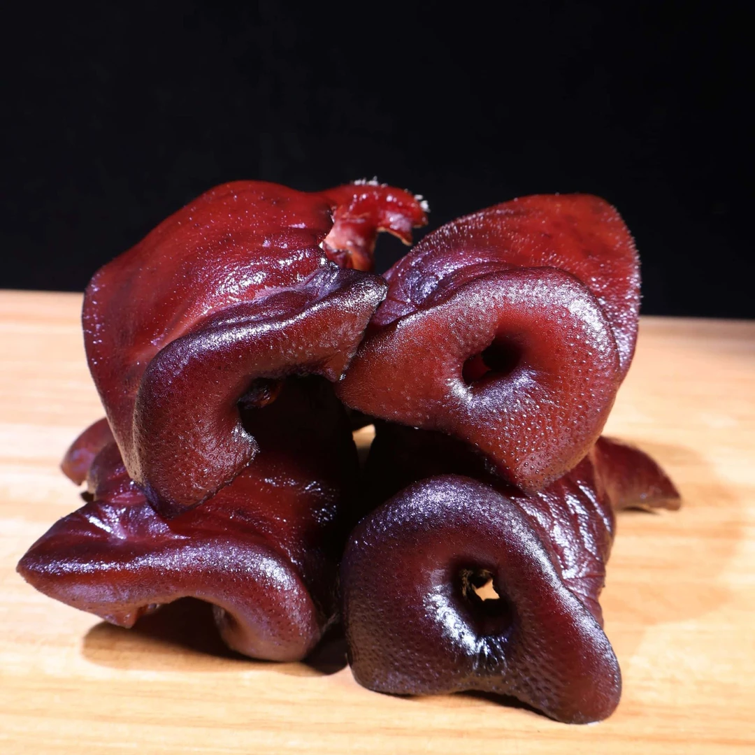 四川高山农家柴火烟熏猪拱嘴猪头四川特产腊肉鸭脚正宗烟熏腊肉