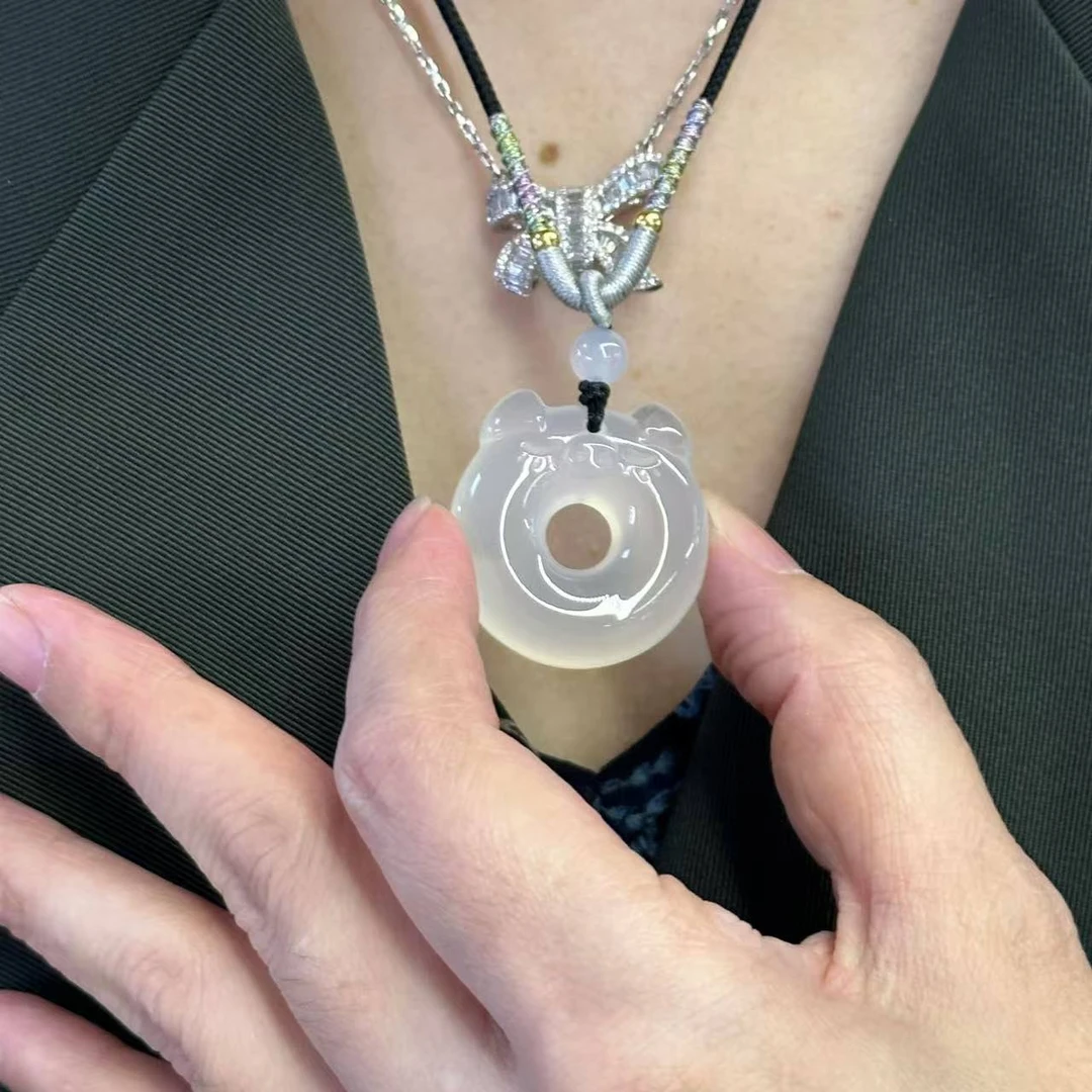 【天然玛瑙】猪猪平安扣吊坠 配绳配珠 尺寸高30mm宽28mm多样性发一