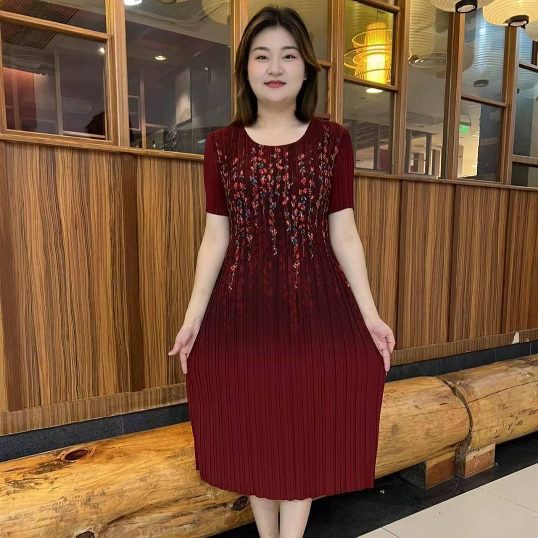 夏季新款高弹加肥加大褶皱连衣裙时尚圆领印花中长款气质女士裙子