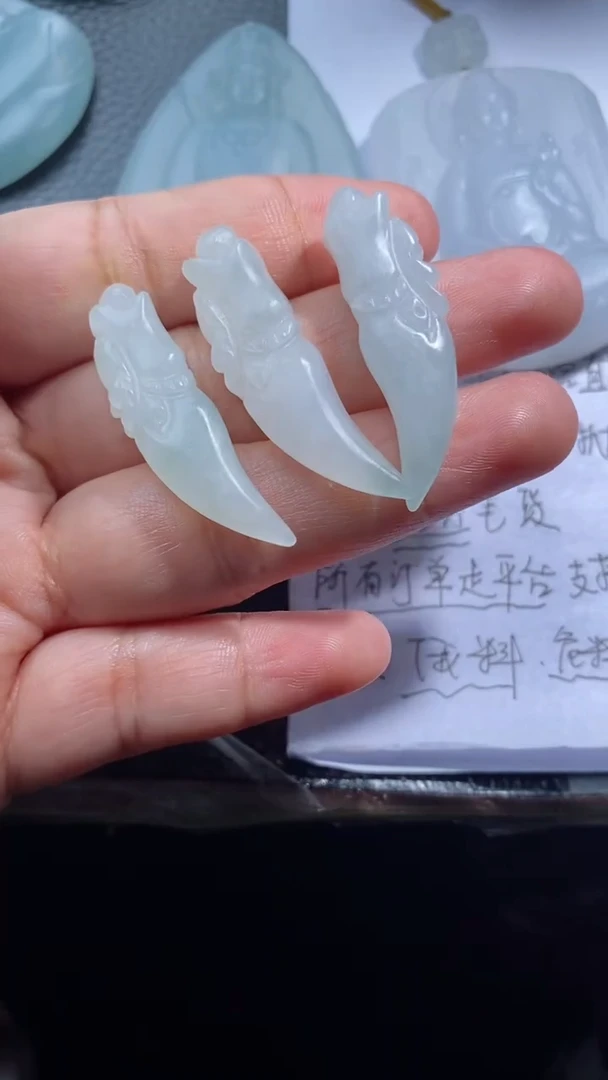 【闪购商品】定制翡翠未镶嵌多样性发一