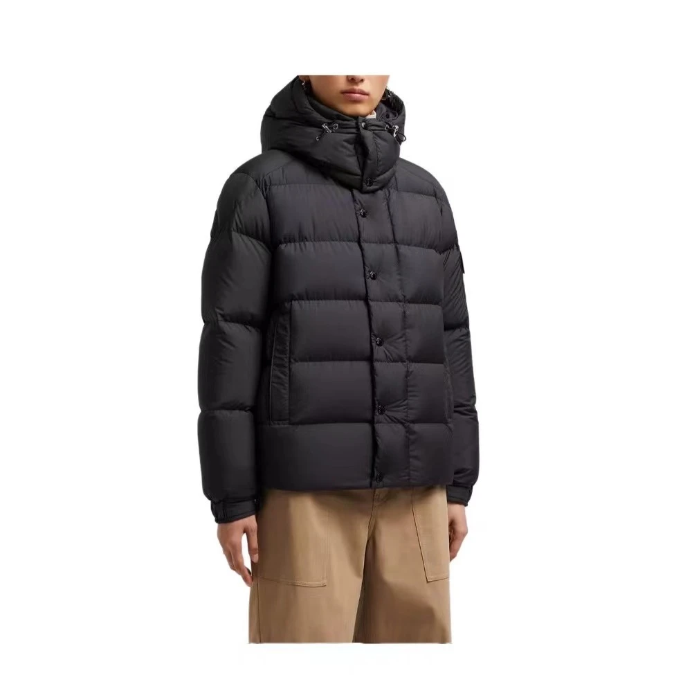 全新未使用 MONCLER 盟可睐 maya 70S 70周年蒙口女士黑色羽绒服