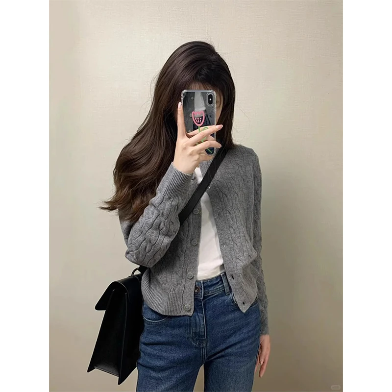 韩版气质软糯毛衣女春秋新款灰色百搭休闲外套高级感显瘦针织开衫