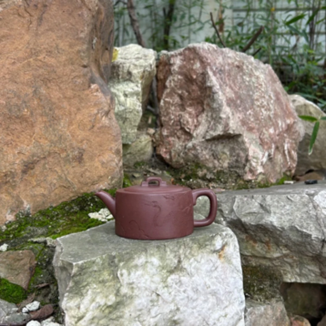 宜兴紫砂壶  紫泥 容量约 220cc