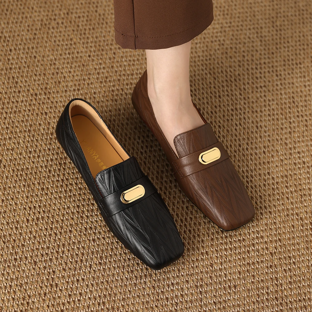 新款2024春秋女单鞋低跟复古大码女皮鞋手工真皮方头妈妈鞋990-11