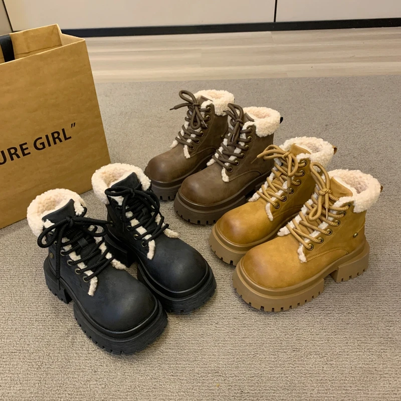 英伦风厚底马丁靴女2025年秋冬新款复古百搭加绒保暖机车短靴