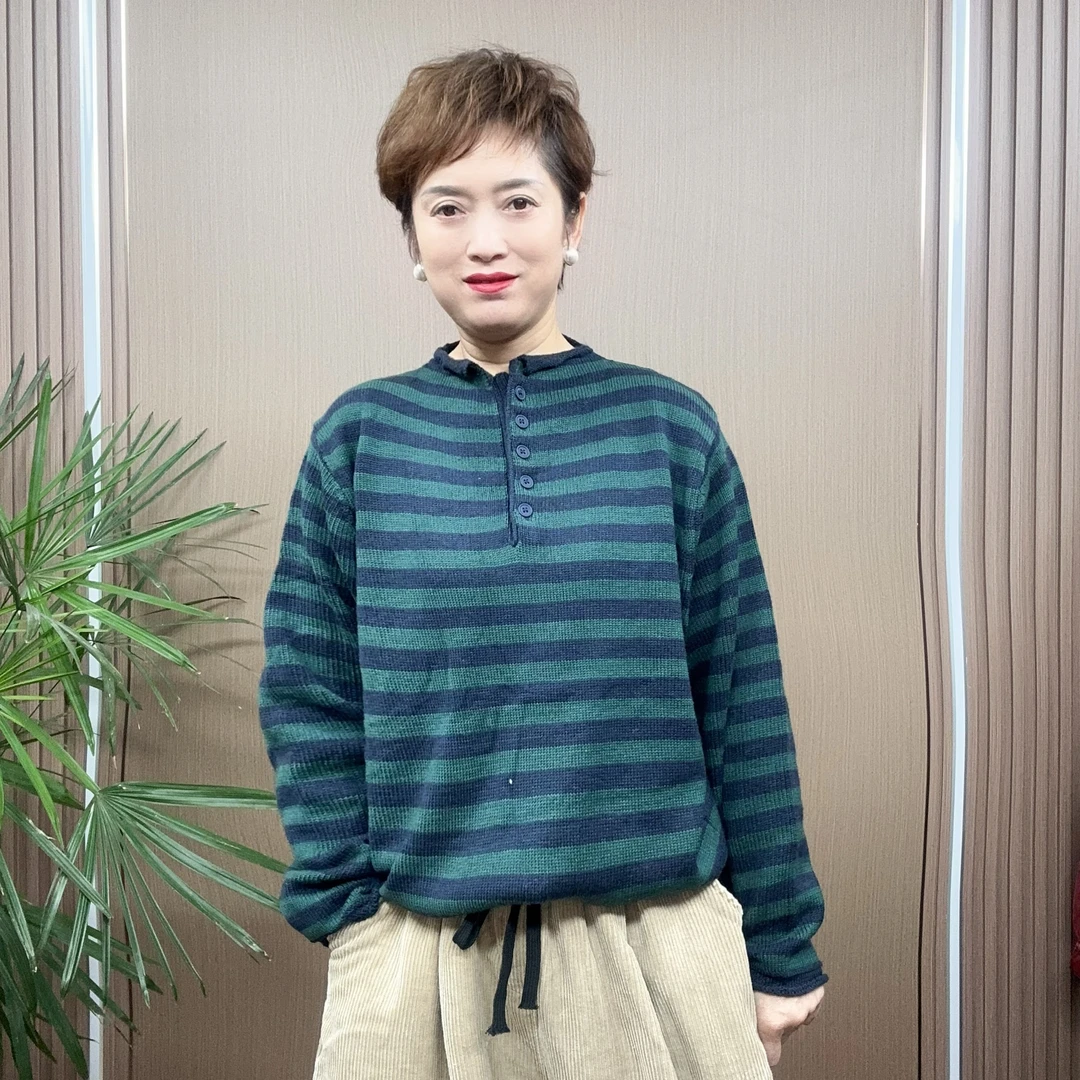 C2789秋冬羊羔绒针织衫圆领单排扣套头毛衣女显瘦条纹针织上衣