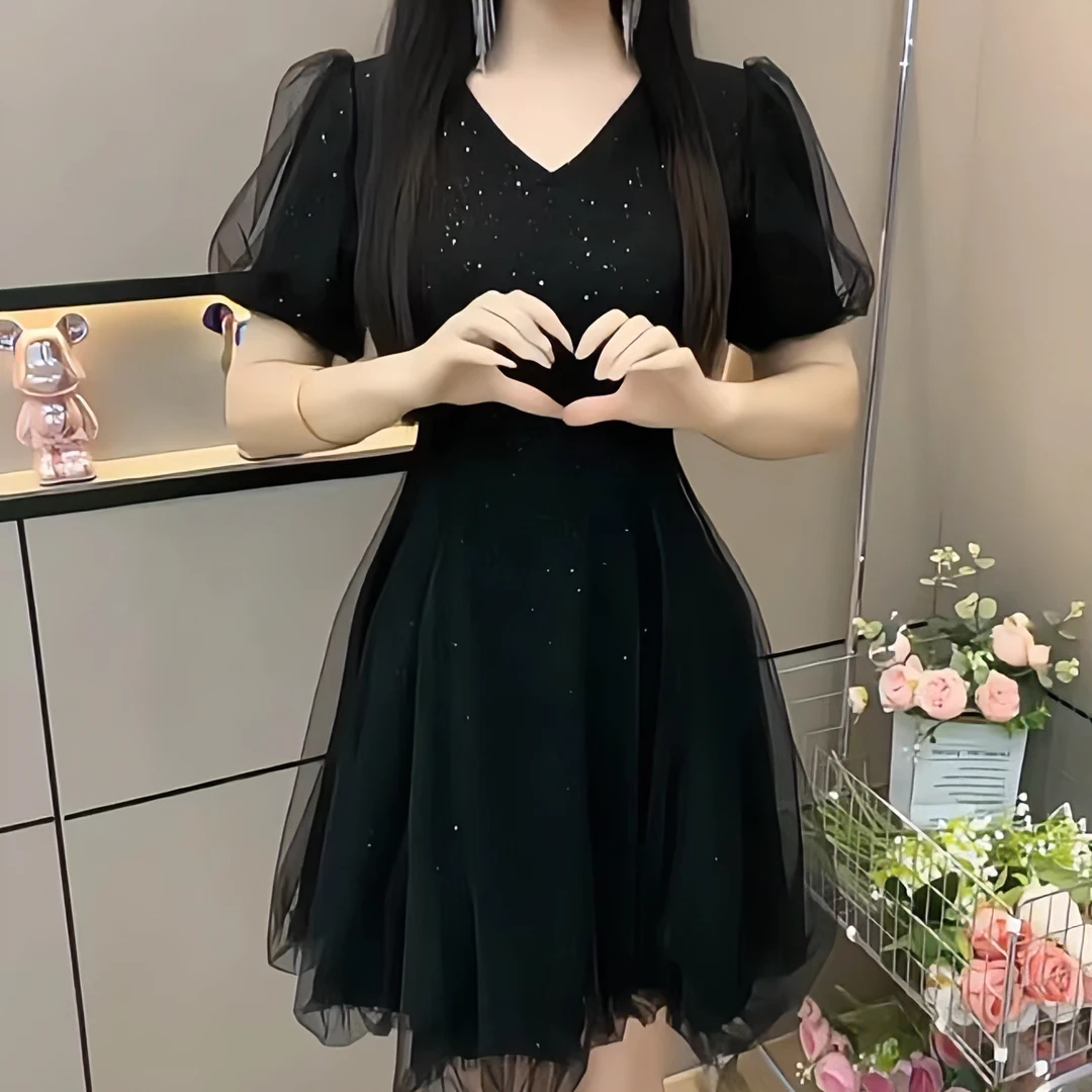 莫奈花园风夏季V领连衣裙女2025网纱反季气质修身显瘦小黑裙女潮