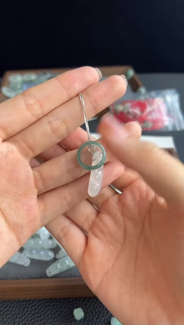 【闪购商品】翡翠吊坠(不含链)未镶嵌B7豆子多样性发一买断