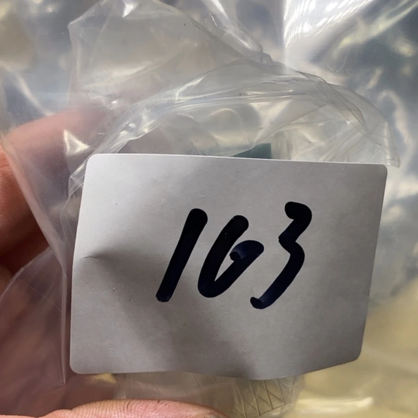 【闪购商品】老挝石華**陸