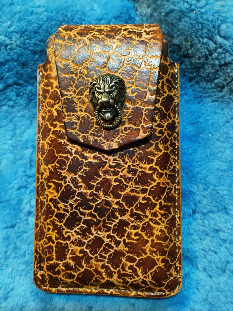 牛皮手敲花手机包内径尺寸17×8cm左右注（使用后不支持七天无理由）