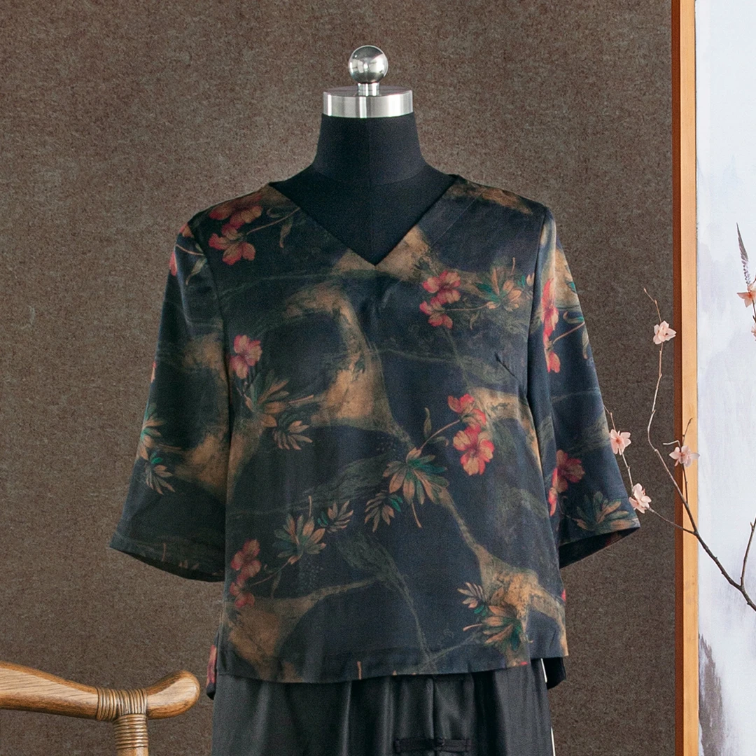 100%桑蚕丝香云纱短袖高端女装V领休闲风时尚印花真丝T恤