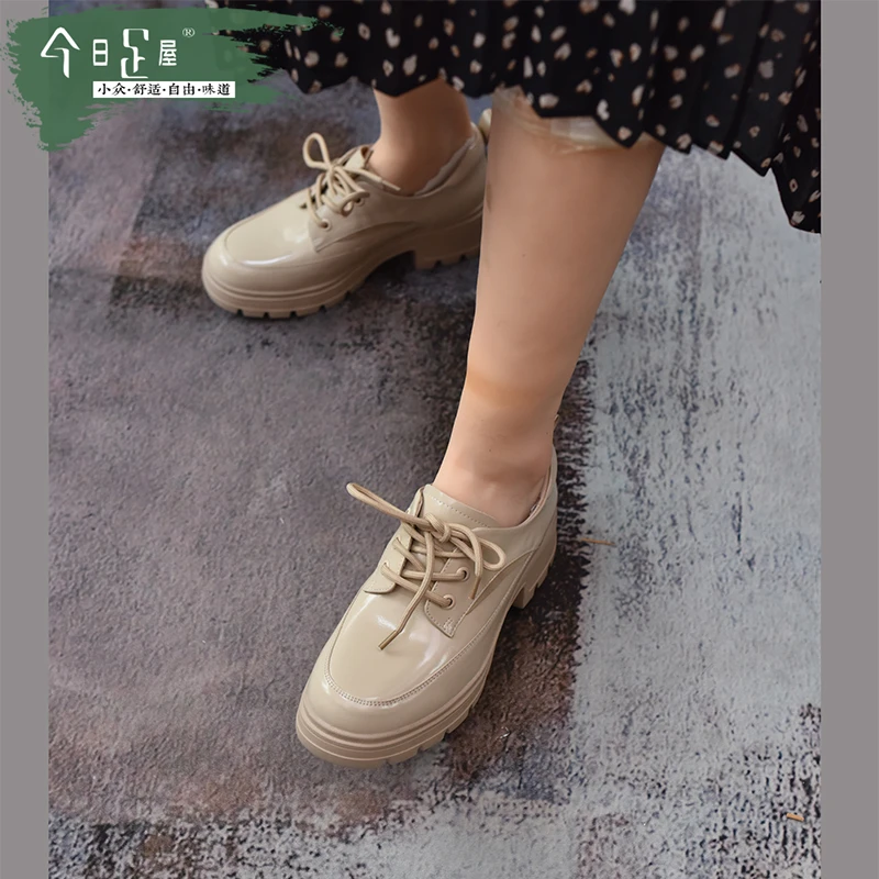 超轻时尚乐福鞋女粗跟系带英伦风小皮鞋简约舒适休闲百搭鞋241025
