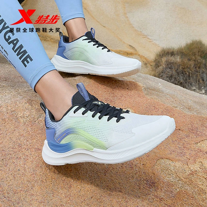 特步行云3.0跑鞋男鞋 运动鞋官方秋季新款轻便减震跑鞋网面休闲鞋
