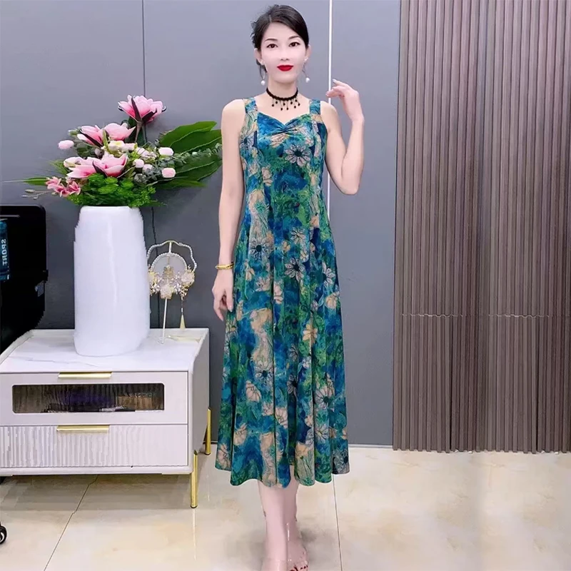 夏季吊带背心裙妈妈裙薄款过膝长裙大码气质碎花中老年无袖连衣裙