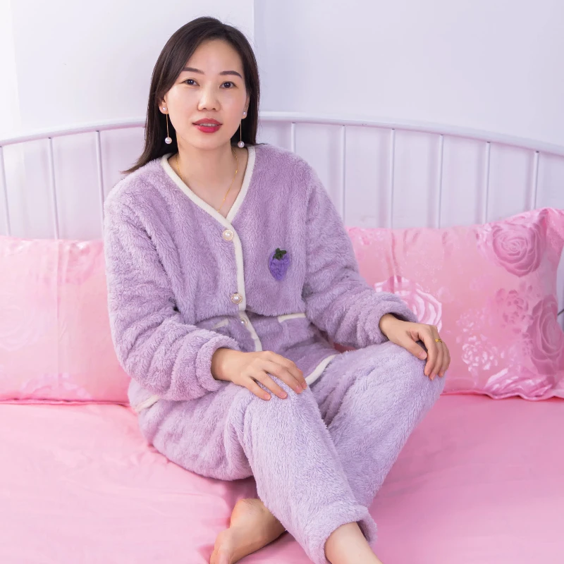 网红爆款少女可爱家居服秋冬厚款珊瑚绒睡衣女2024新款法兰绒套装