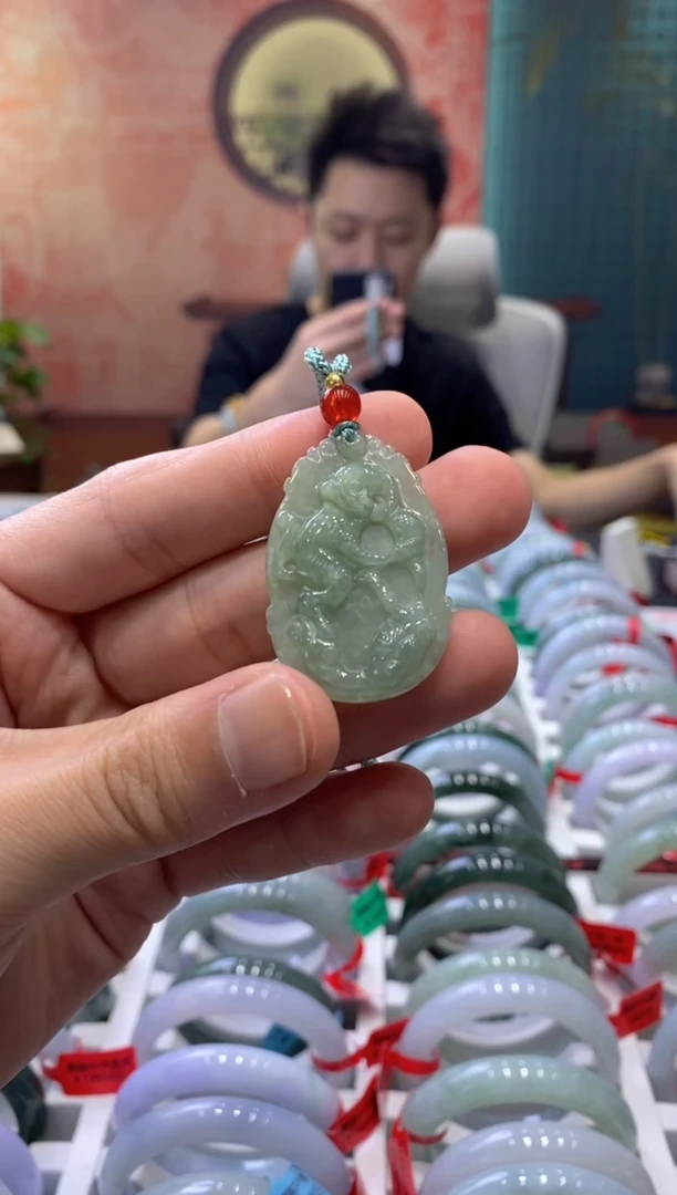 【闪购商品】翡翠颈饰未镶嵌00001233