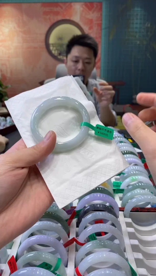【闪购商品】翡翠手镯未镶嵌00013466