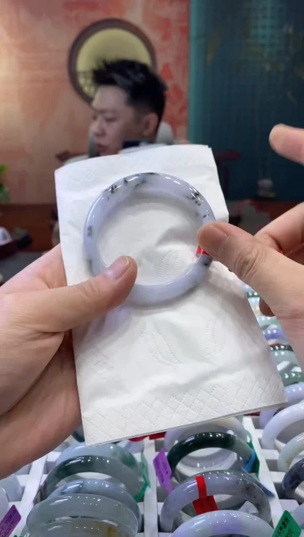 【闪购商品】翡翠手镯未镶嵌00014323
