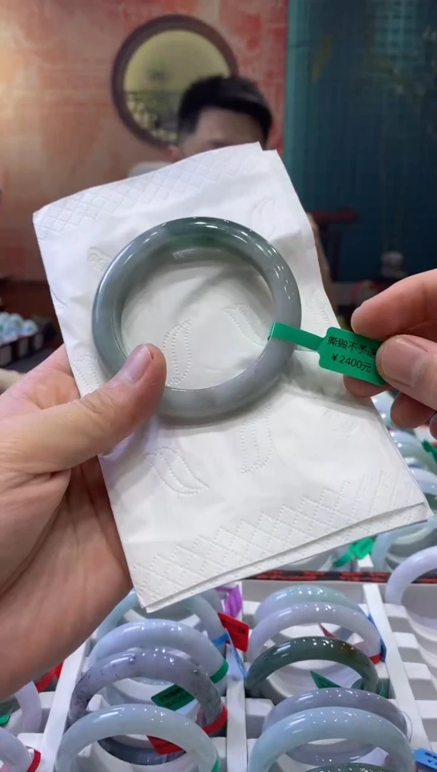 【闪购商品】翡翠手镯未镶嵌00017088