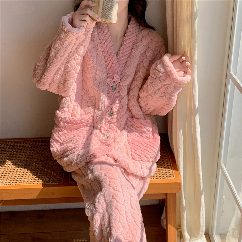 珊瑚绒睡衣女秋冬季双十一新款甜美加厚加绒法兰绒家居服大码套装