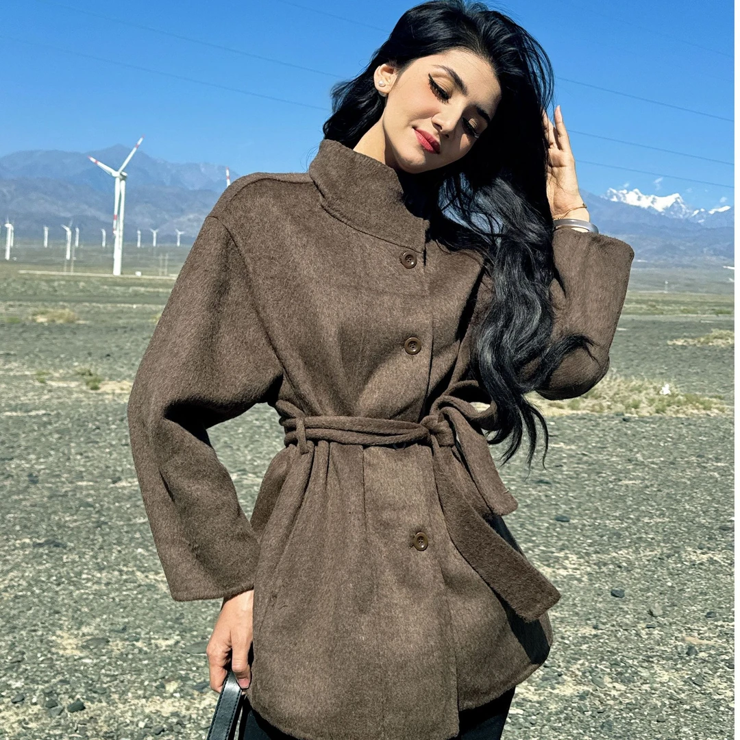 FARGIZ 2024新款正肩短款大衣女秋冬高级感收腰毛呢外套气质休闲