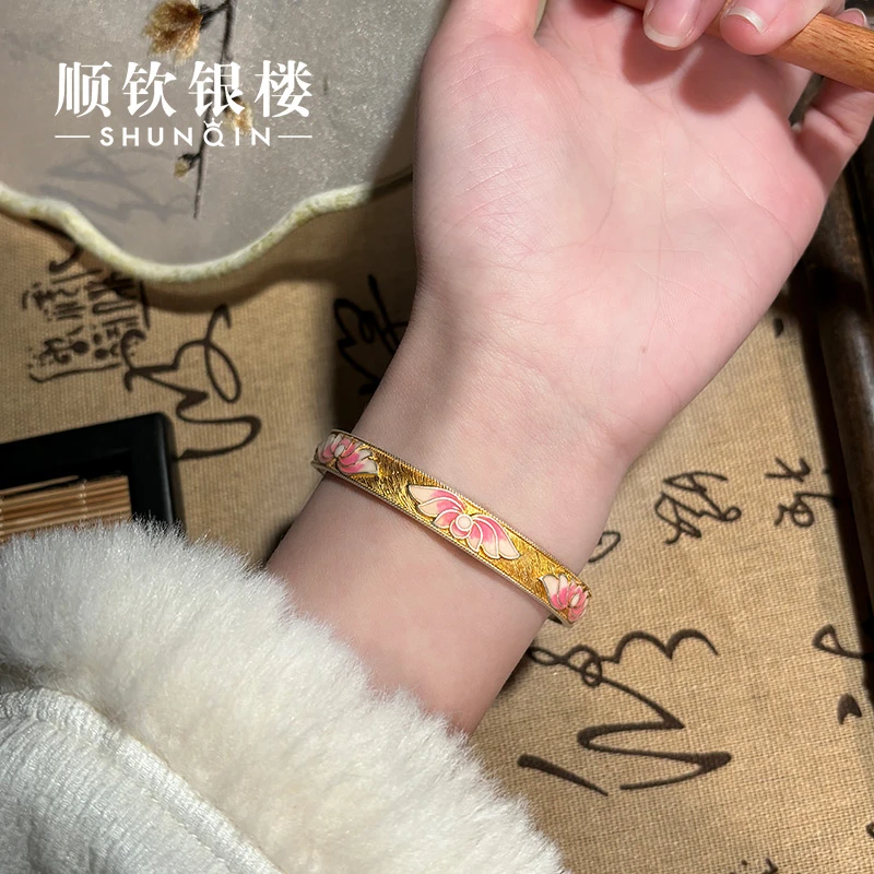 顺钦银楼 足银珐琅手镯  【红渠手镯】传承荷花錾刻手镯 精美可调节