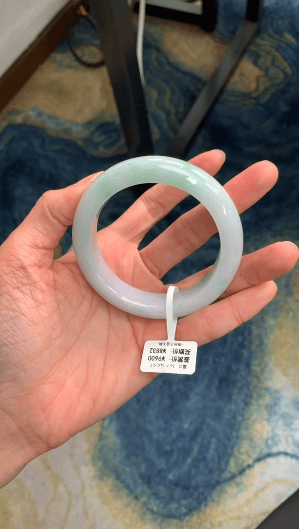 【闪购商品】翡翠手镯未镶嵌05170070002