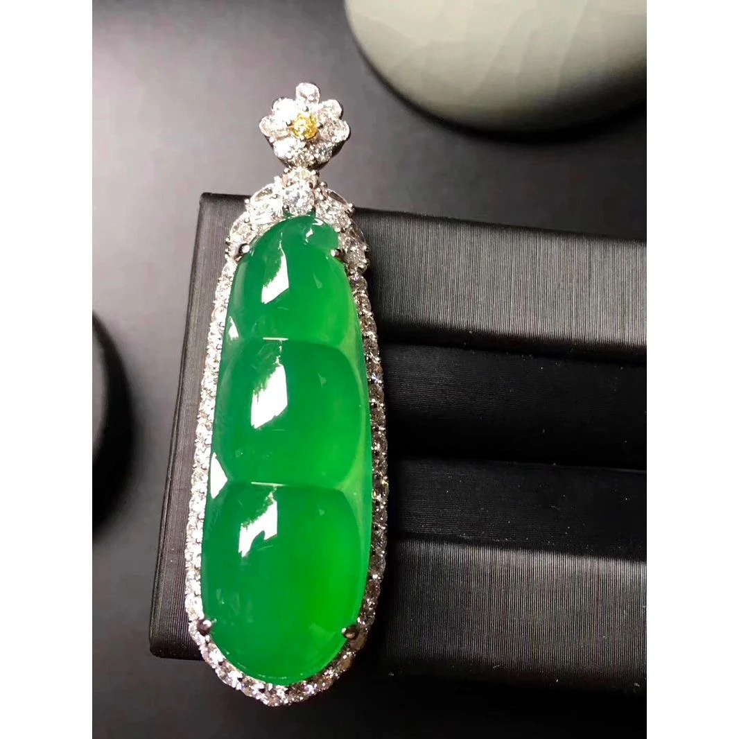 经典福豆吊坠真品绿玉髓四季豆豆子玉挂件时尚百搭玉挂件玉吊坠