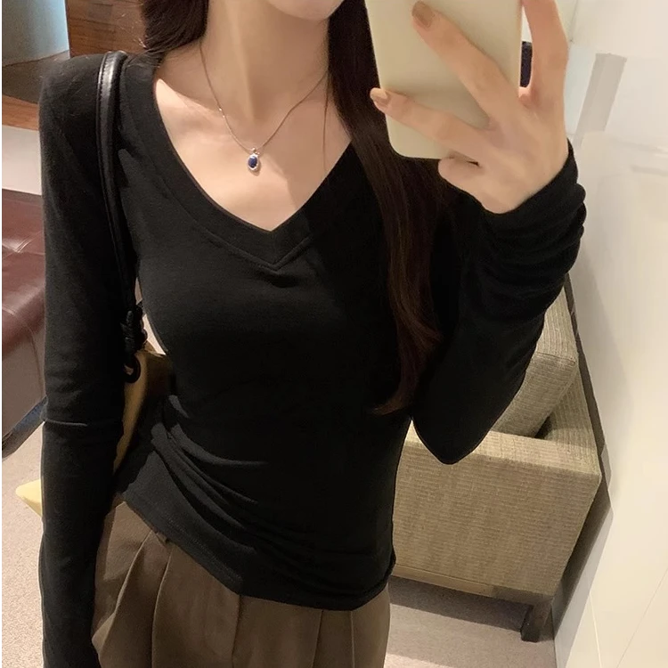 黑色正肩V领长袖t恤女春秋季新款修身显瘦内搭紧身打底衫纯欲上衣