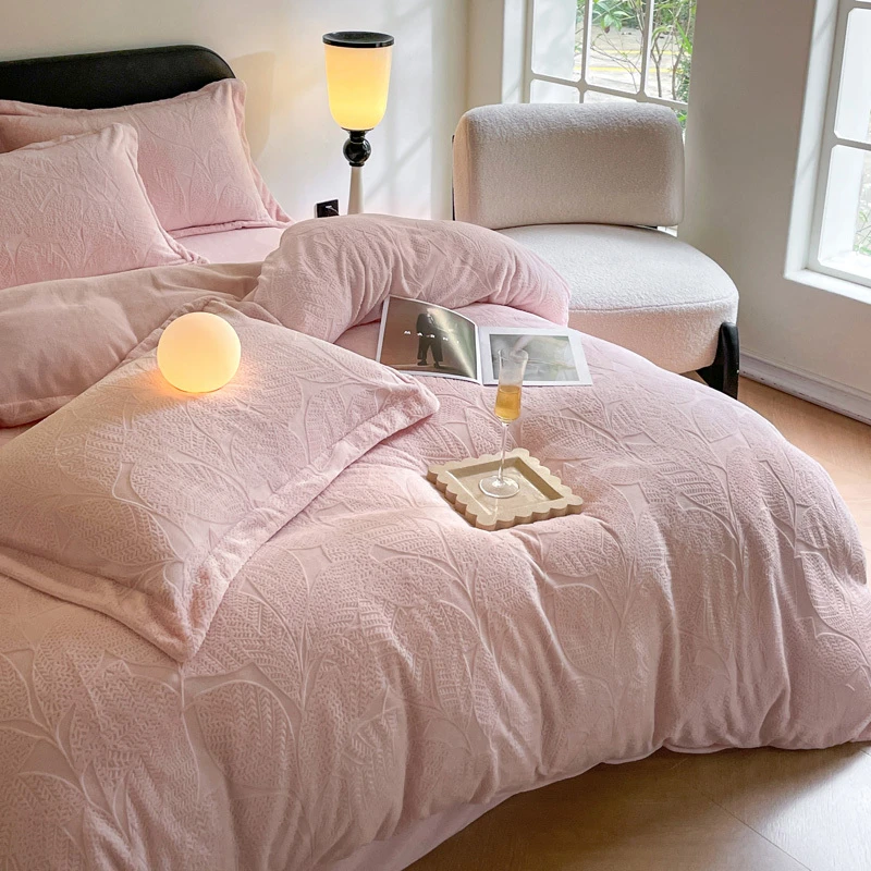 雕花简约加厚秋冬牛奶绒四件套双面绒加绒水晶绒毛绒纯色床上用品