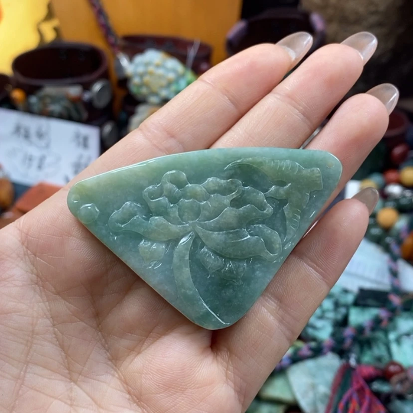 【闪购商品】翡翠颈饰未镶嵌