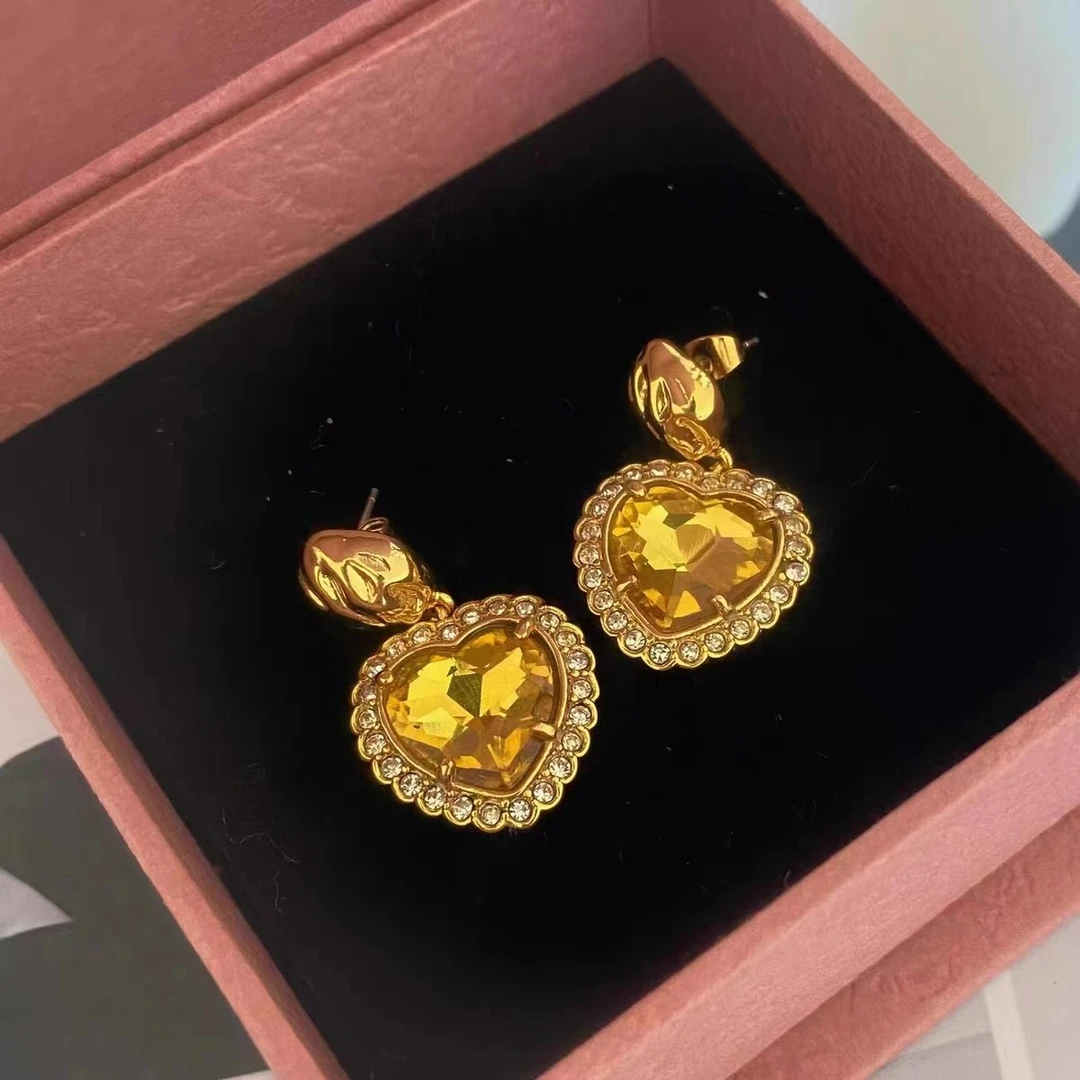 黄铜仿水晶耳饰 耳钉小众设计感复古时髦金色镶钻爱心耳环女灵动